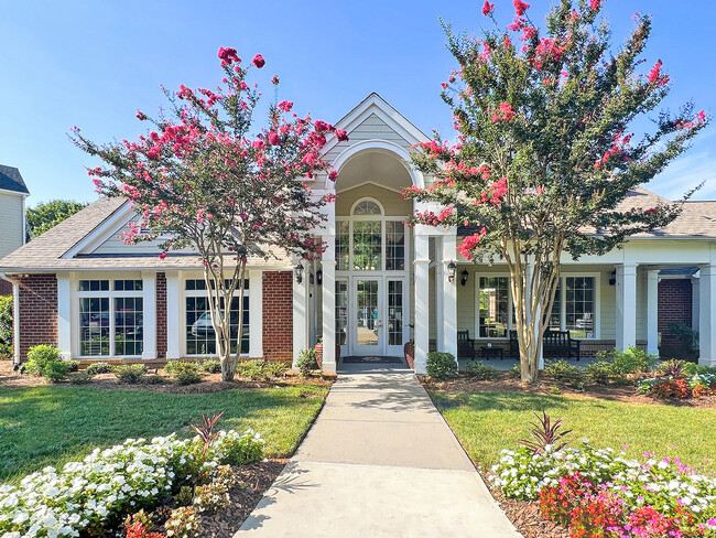 Building Photo - Legacy Arboretum Apartments