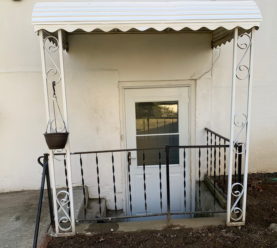 Foto principal - 82 Woodruff Ave
