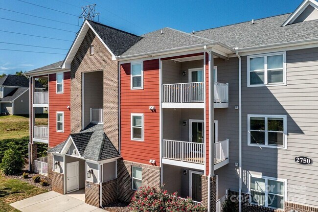 Foto del edificio - 2778 2nd St NE