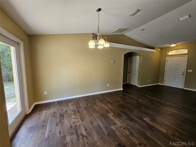 Foto del edificio - 844 W Wycliffe Ln
