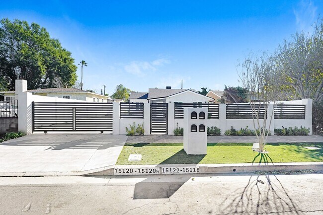 Foto del edificio - Prime Sylmar 2/2 brand new home