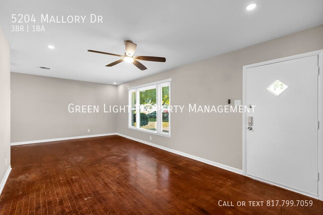 Photo - 5204 Mallory Dr House