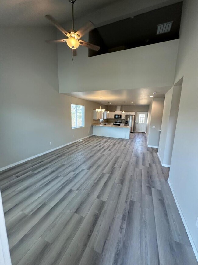 Foto del edificio - 9002 Nafizah Way