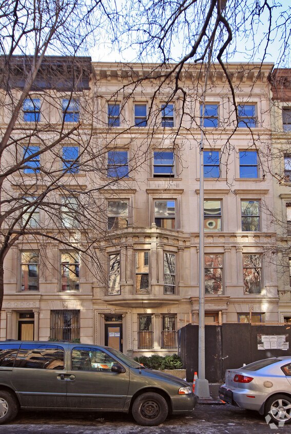 Foto principal - 16 E 95th St