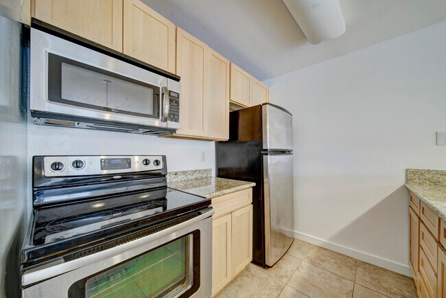 Building Photo - 6400 Christie Ave
