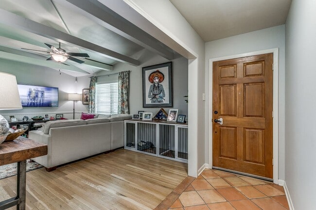 Building Photo - 7407 Quail Run Dr