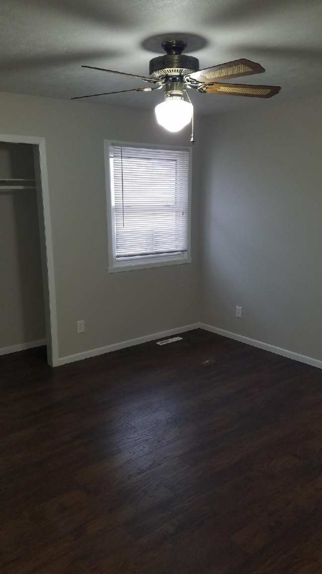 Building Photo - 8315 Elm Ave