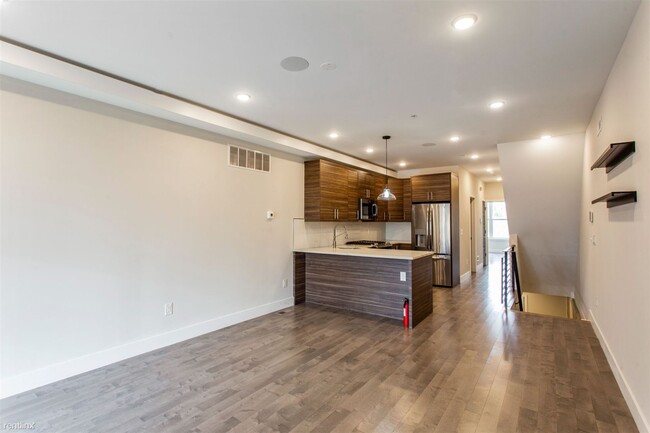 Building Photo - 3 br, 2 bath Duplex - 2647 FEDERAL ST Unit 1