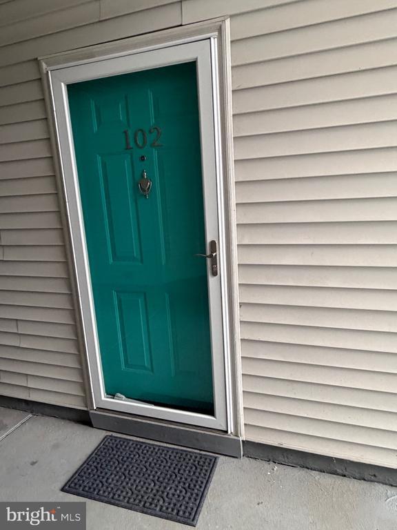 Building Photo - 102 Stonehurst Ct