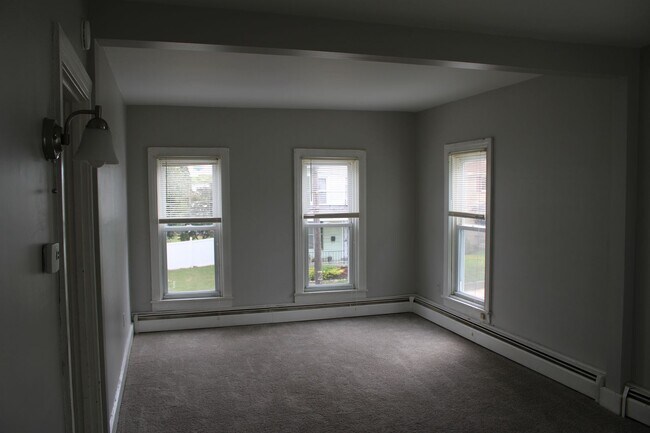 Building Photo - 246 W Main St, 2nd Fl, Dallastown PA 17313