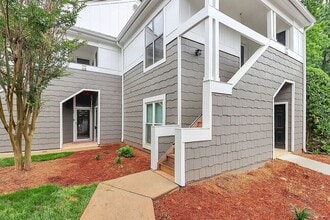 Building Photo - 767 Southwest Dr