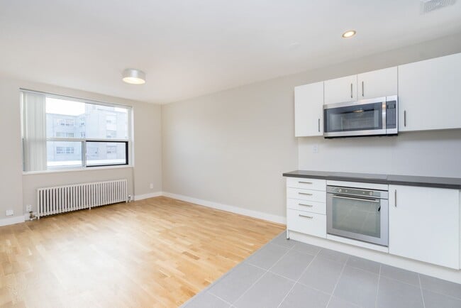 Building Photo - 25 Eccleston Dr