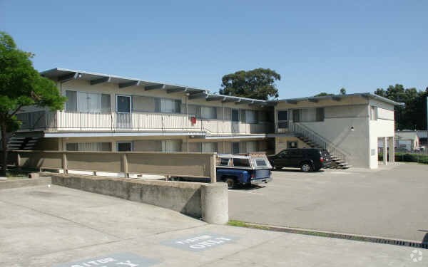 Building Photo - 1139 San Pablo Ave