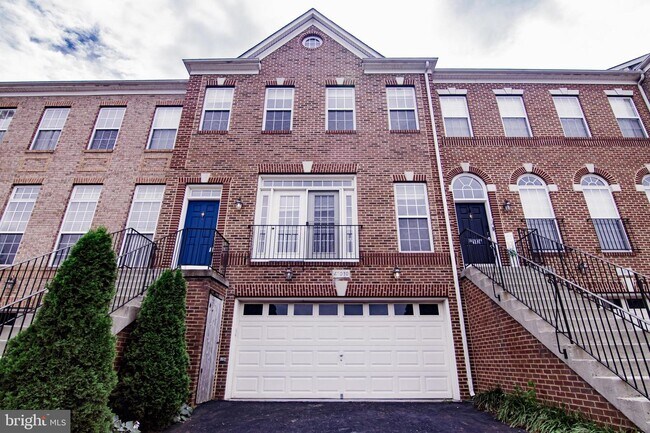 Building Photo - 41919 Cinnabar Square