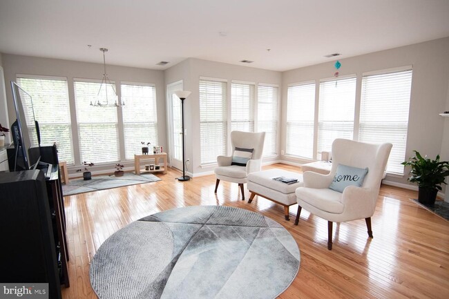 Building Photo - 307 Prettyman Dr