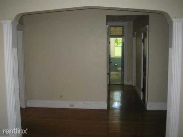 Building Photo - 146 Coolidge St