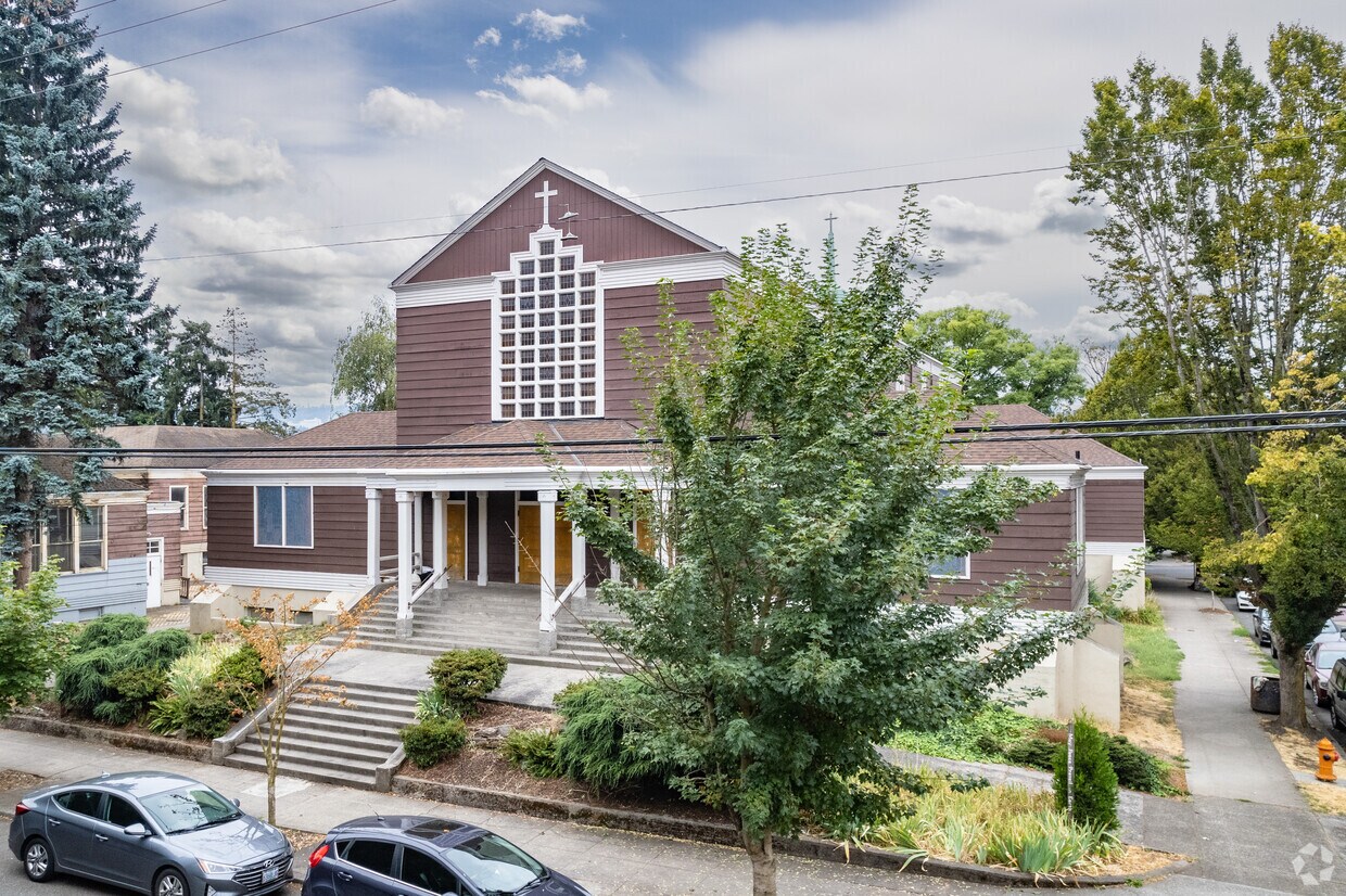 Histórico - Francis + Clare Place