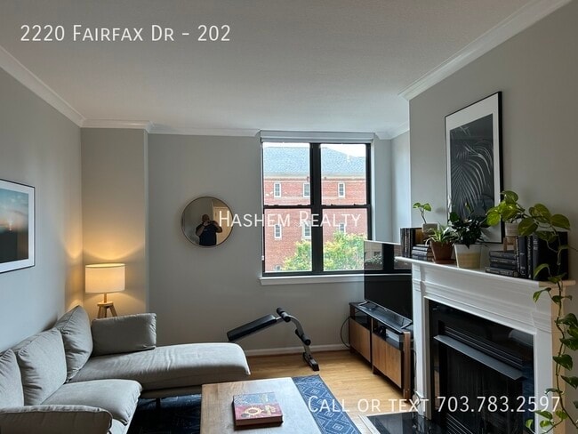 Building Photo - Beautiful 1 Bed 1 Bath Condo At the Highly...