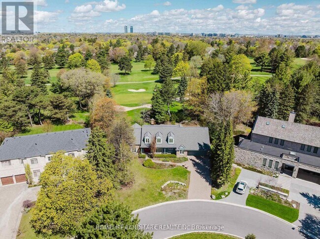 Building Photo - 69 Fairway Heights Dr