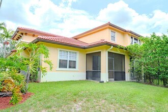 Building Photo - 5733 NW 119th Dr