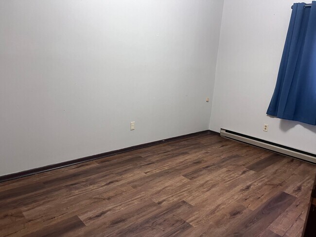 Foto del edificio - 1670 E Midland Trail