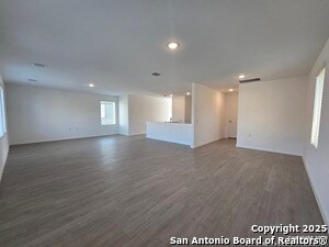 Building Photo - 10802 Soupe Cove