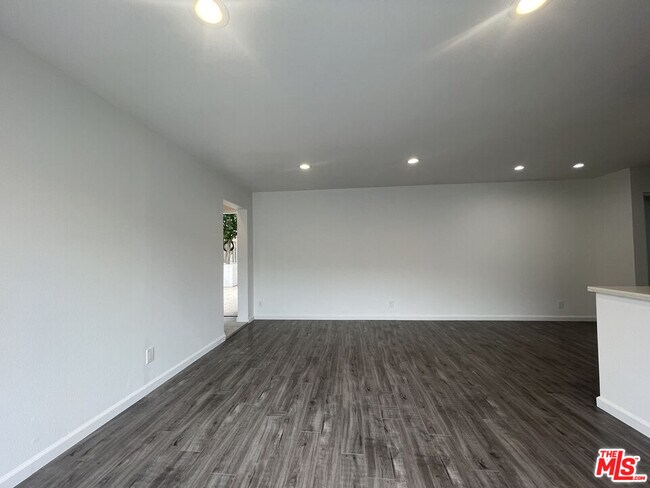 Foto del edificio - 1531 N Detroit St