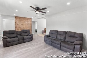 Foto del edificio - 338 Scotty Dr