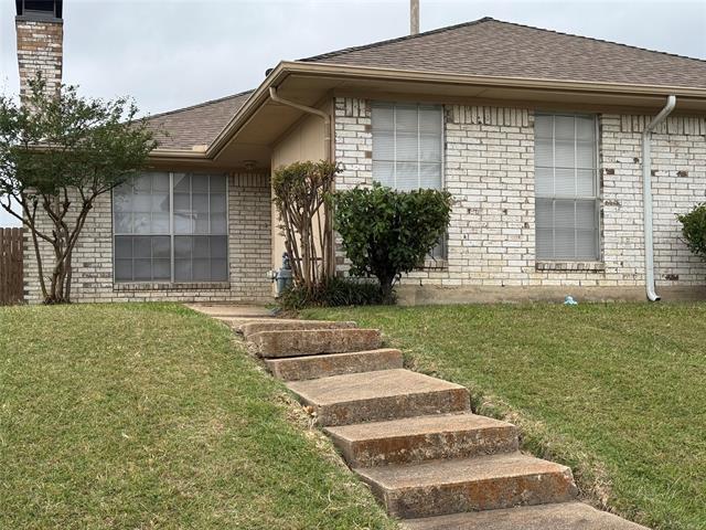 Foto del edificio - 2217 Woodcreek St