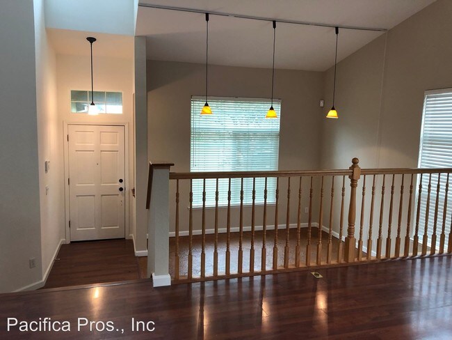 Building Photo - 4 br, 3 bath House - 6530 Chesterbrook Dr.