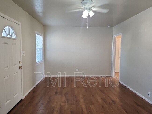 Building Photo - 321 Fodrin Way