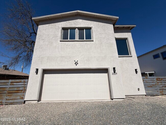 Foto del edificio - 3329 E Glenn St