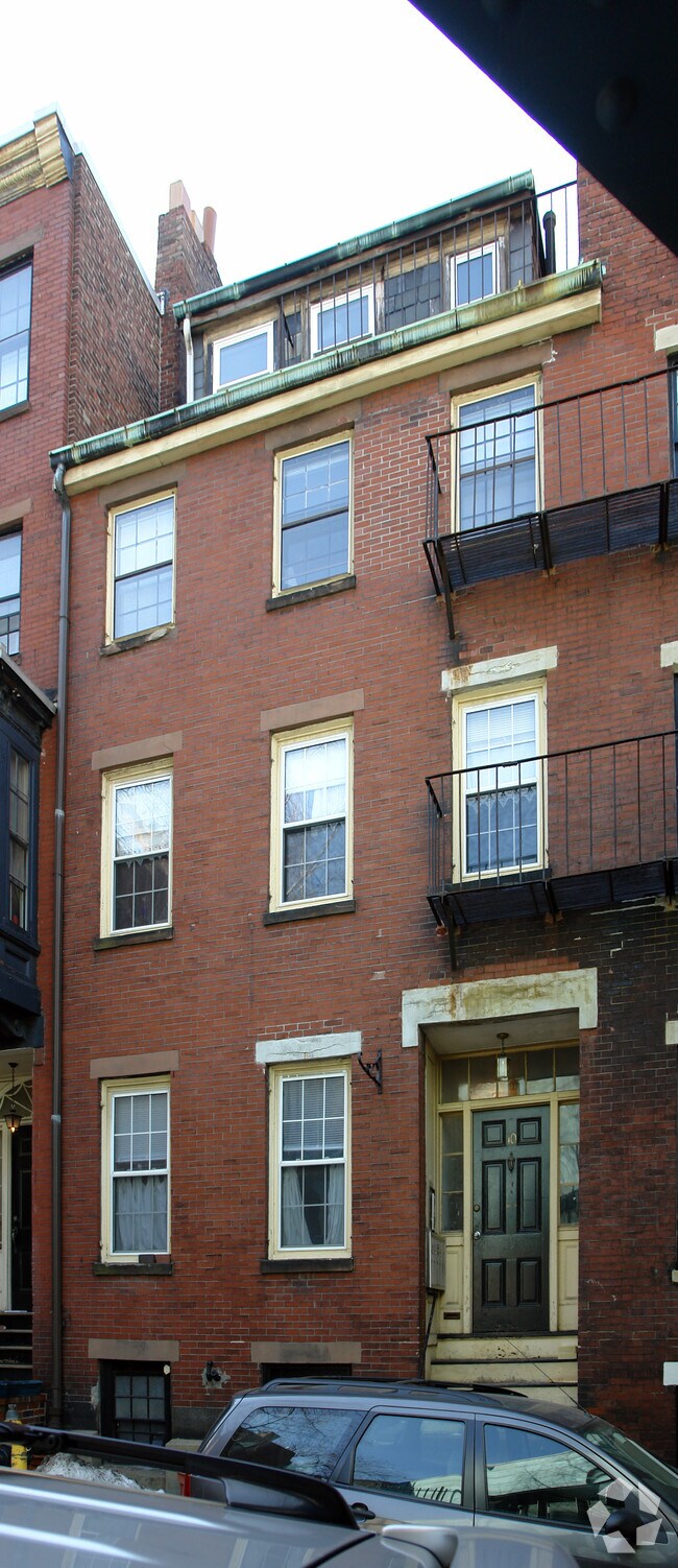 Building Photo - 10 Lindall Pl