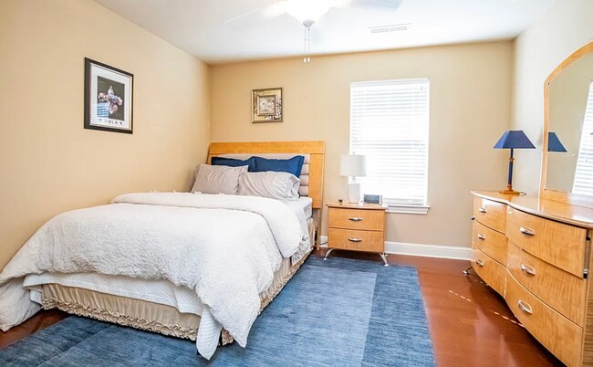 Foto del edificio - 3089 N Dorchester Dr