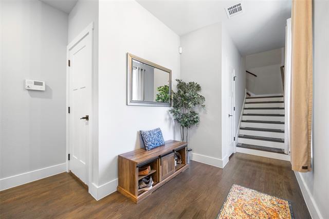 Foto del edificio - 312 N Henderson Ave