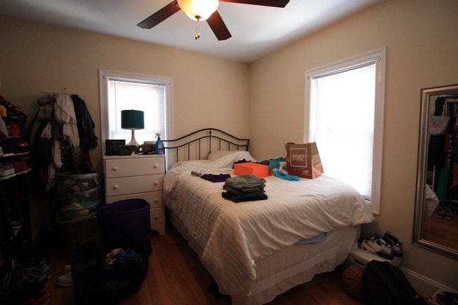 Building Photo - 205 Parsons St