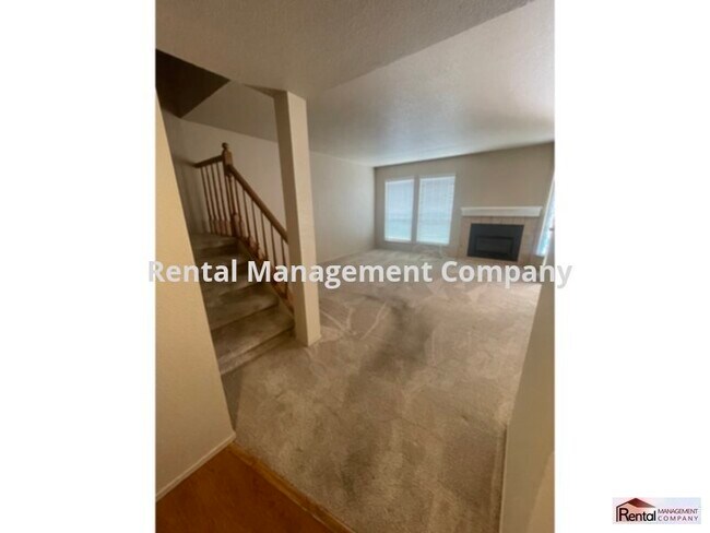Foto del edificio - Quiet, spacious condo