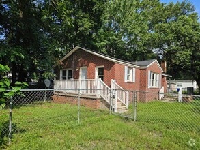 Building Photo - 5056 Piedmont Ave