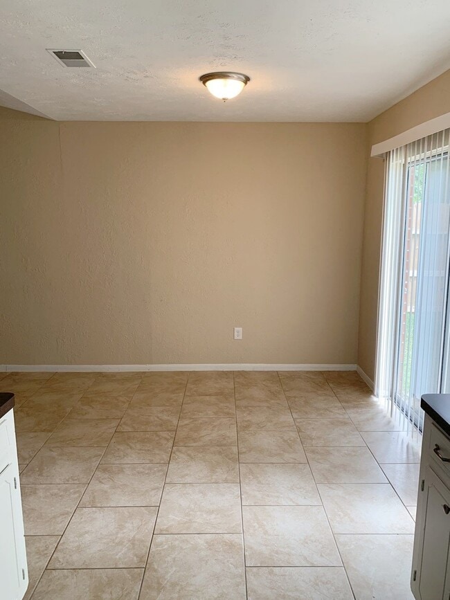 Building Photo - 2334 Marble Falls Dr