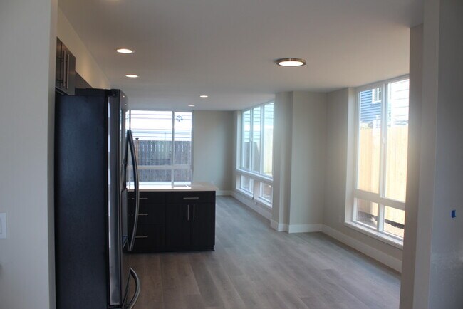Foto del edificio - 2214 E Spruce St