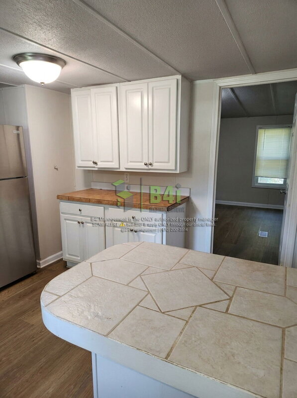 Building Photo - 165 Chapel Hill Cir
