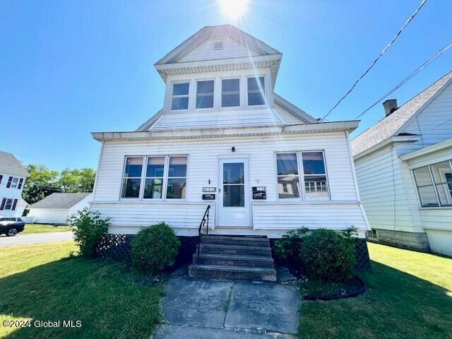 Primary Photo - 40 Mathias Ave