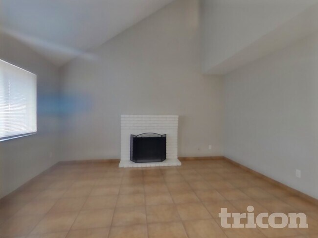 Foto del edificio - 602 Chyrl Way