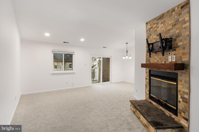 Foto del edificio - 402B Mulberry Cv