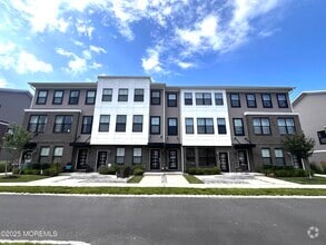 Building Photo - 19 Midway Rd N