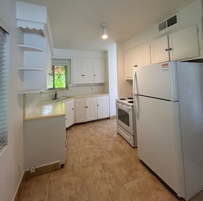 Foto del edificio - 3 Bedroom / 2 Bath Duplex in Sugarhouse / ...