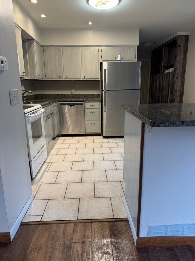 Foto del edificio - 7118 N Bull Creek Rd