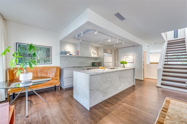 Foto del edificio - 3209 Armstrong Ave