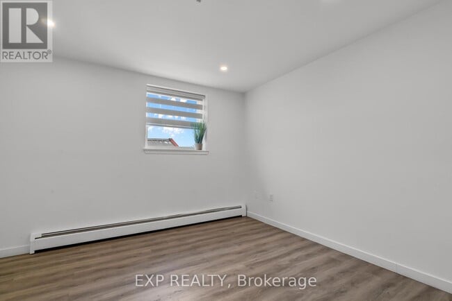 Building Photo - 4595 Queen St