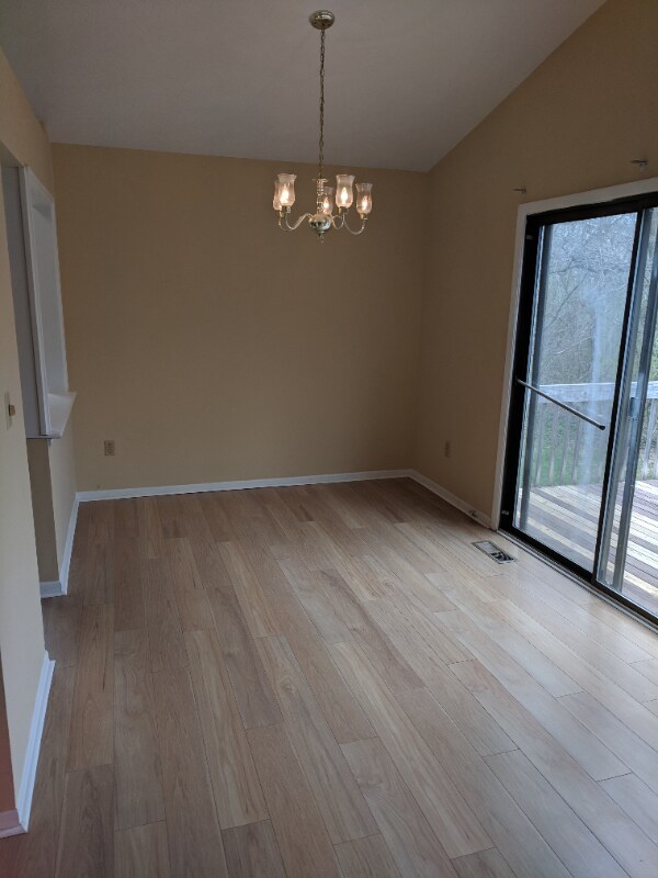 Foto del edificio - 3224 Pebblebrook Ln